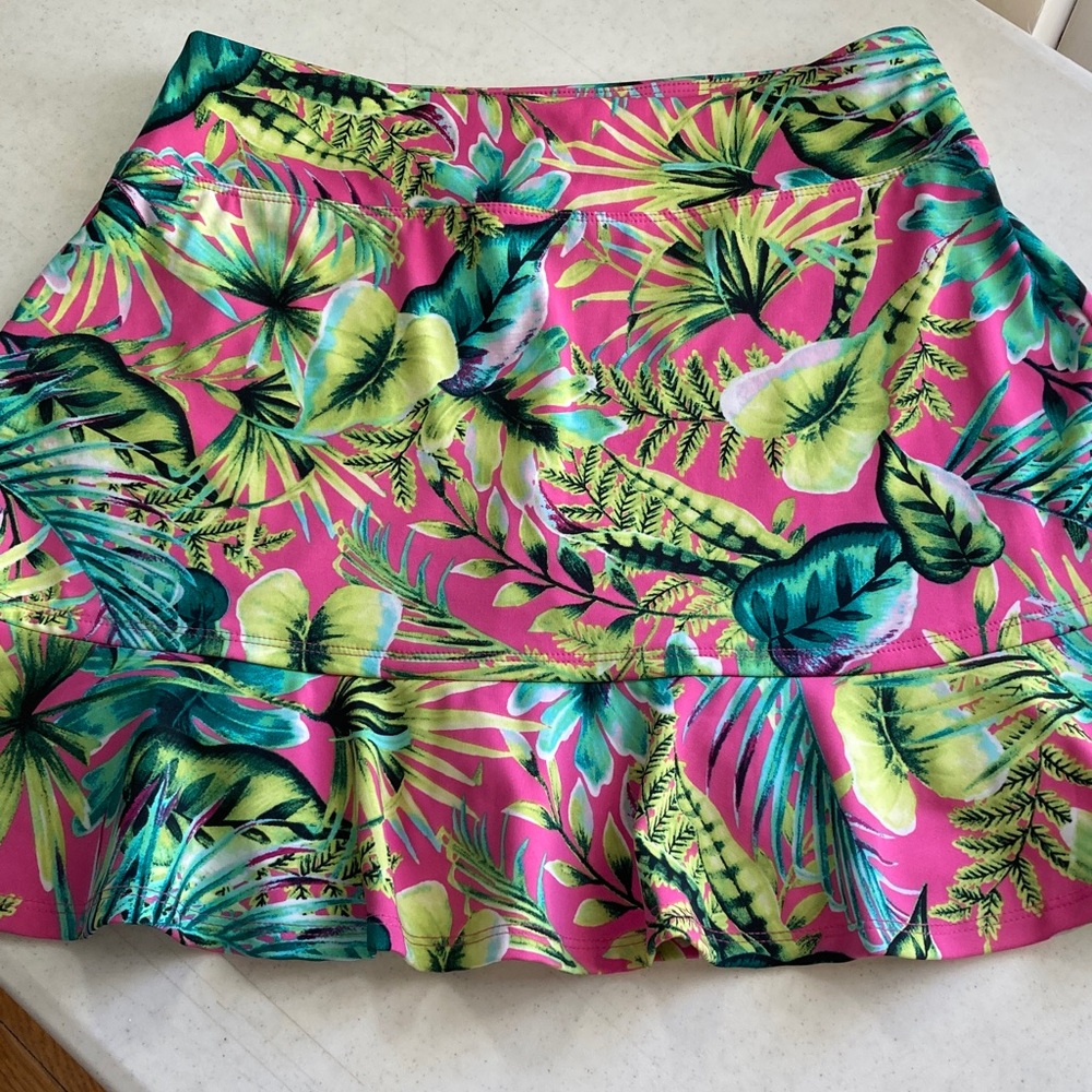 Tommy Bahama Pink Tropical Print Skort with Green Leaf Accents
